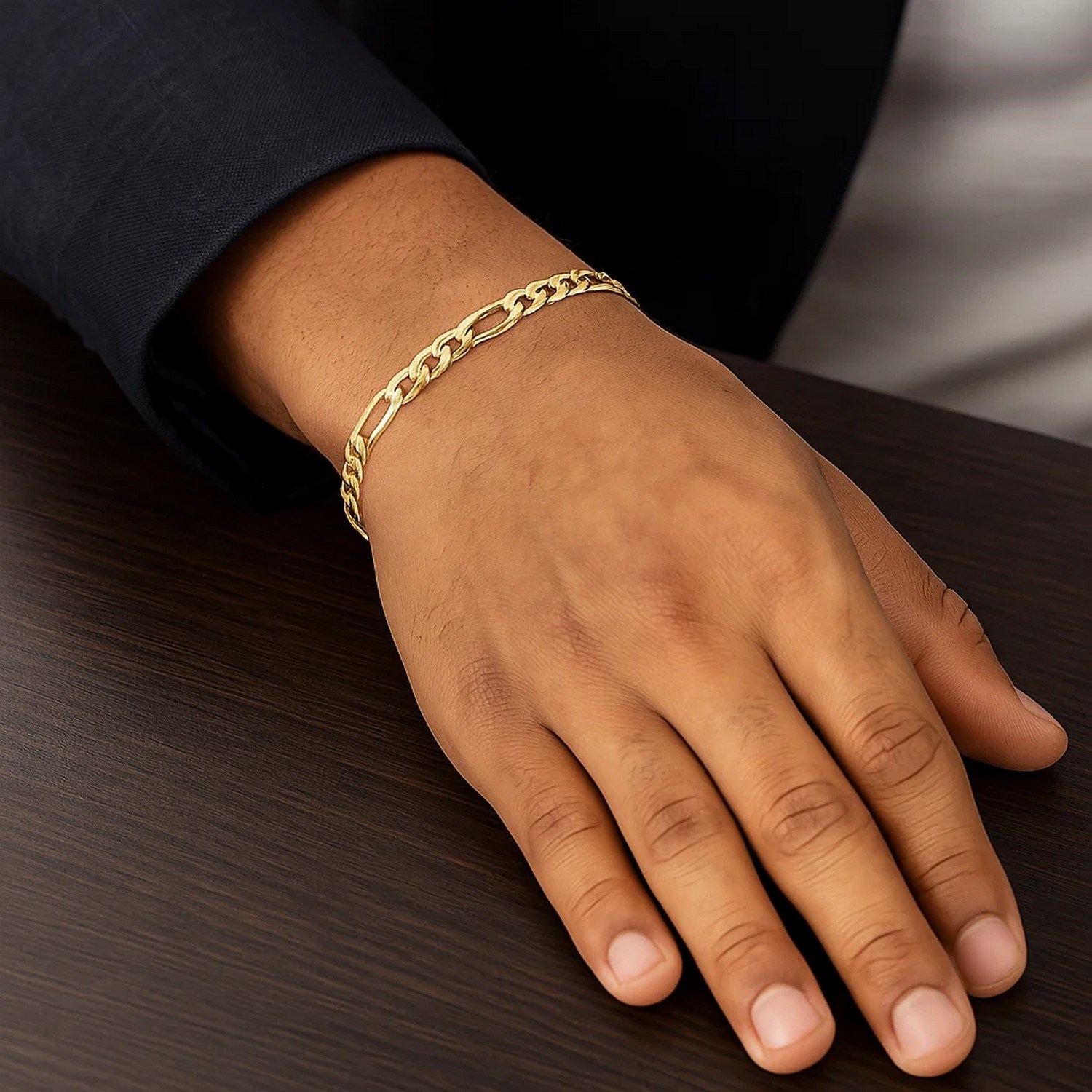 10k Yellow Gold Link Figaro Bracelet (5.30 mm) - Image 2